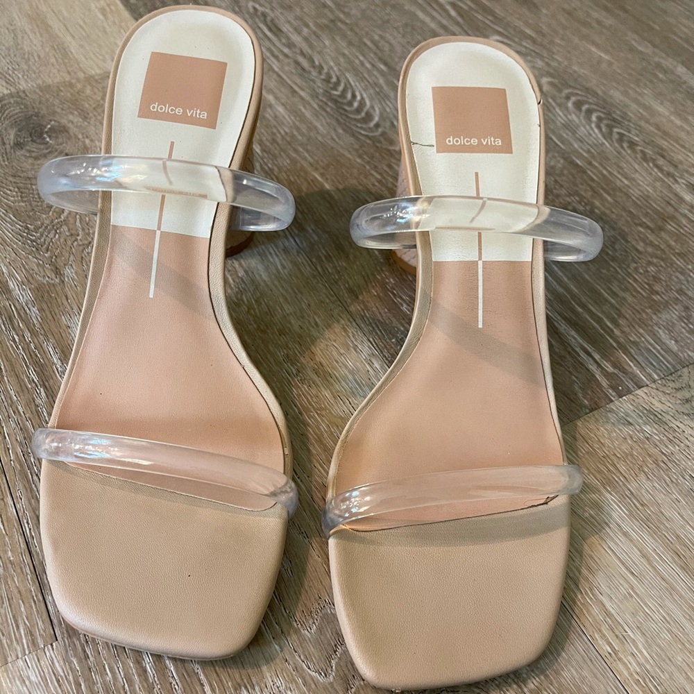 Heels - Picture 4 of 10